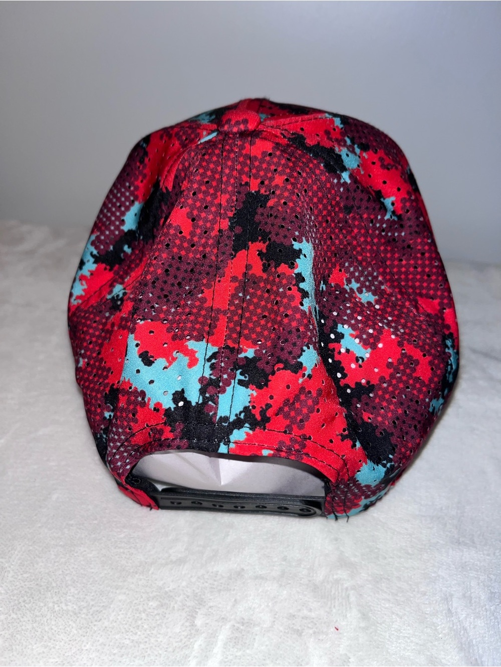 ethika Red Black Aqua Hat - Picture 3 of 4